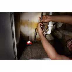 Handheld Spotlights Milwaukee 550 Lumens LED Rechargeable Pivoting Flood Light -flashlights Shop unnamed file 1839