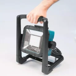 Handheld Spotlights Makita 18-Volt LXT Lithium-Ion Cordless/Corded LED Flood Light -flashlights Shop unnamed file 1860