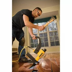 Nail Guns DEWALT Pneumatic 15.5-Gauge Hardwood Flooring Stapler -flashlights Shop unnamed file 845