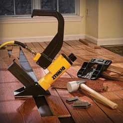 Nail Guns DEWALT Pneumatic 15.5-Gauge Hardwood Flooring Stapler -flashlights Shop unnamed file 846